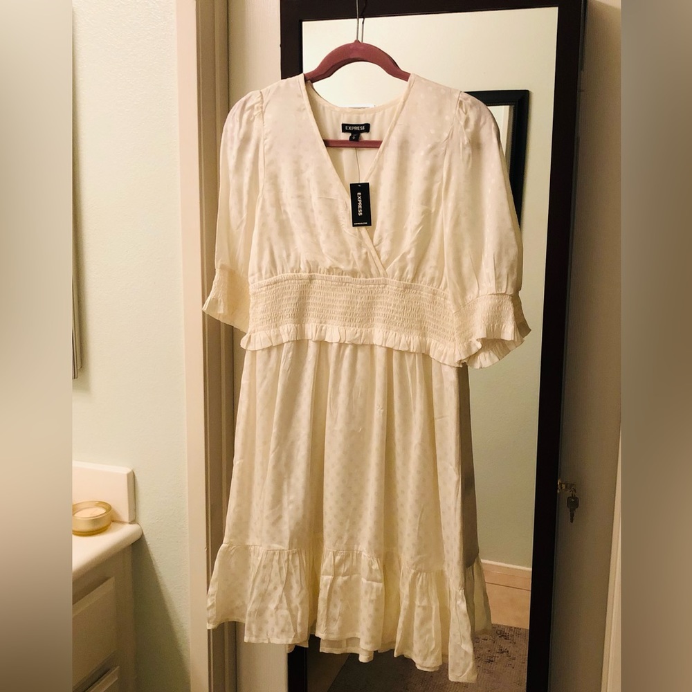 NEW with tags Express dress - polka dots with ruffle bottom